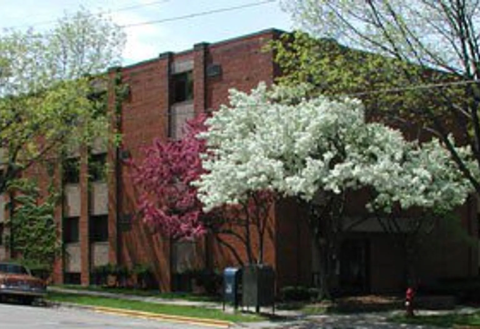 Courtyard Apartments — Photo 1