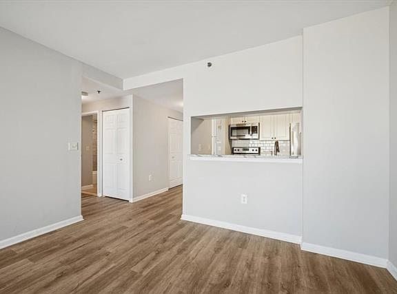 5th image of 1 2nd St APT 1006