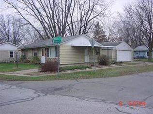 836 W Henry St NW, Michigan City, IN