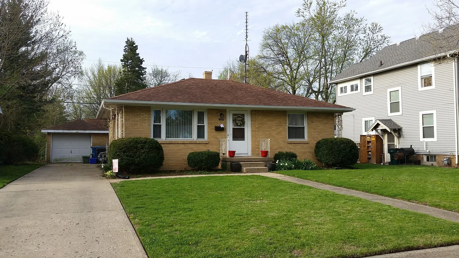 1107 W Springfield Ave photo 1