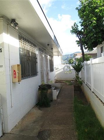2nd image of 1712 Fern St APT B