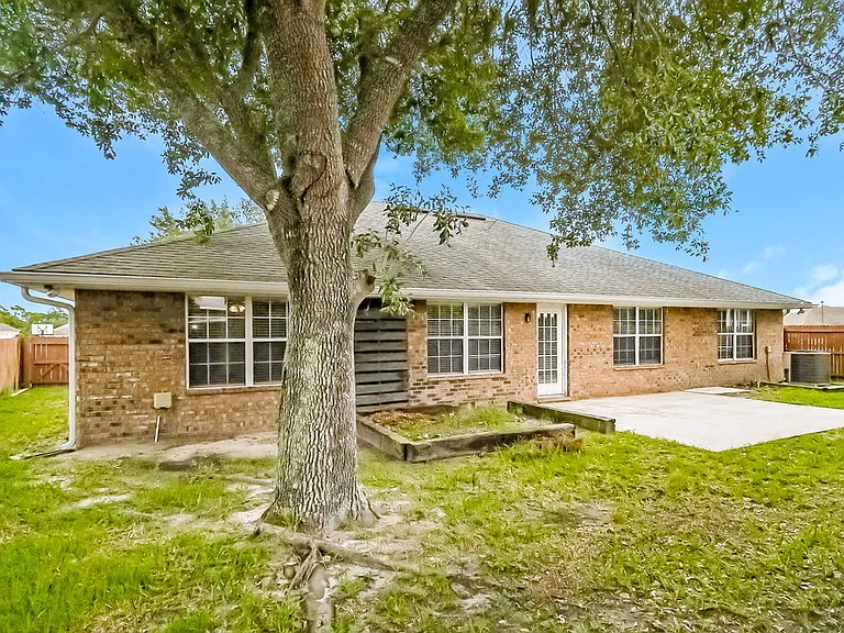 1936 Firefly Dr — Photo 16