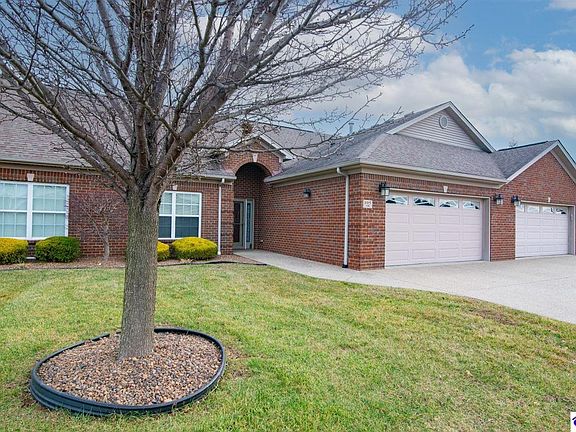 3rd image of 105B Arlingwood Ct