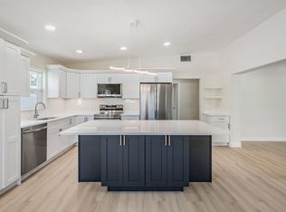 4015 Overlook Dr NE, Saint Petersburg, FL 33703