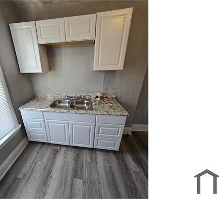 2nd image of 148 Midland Ave