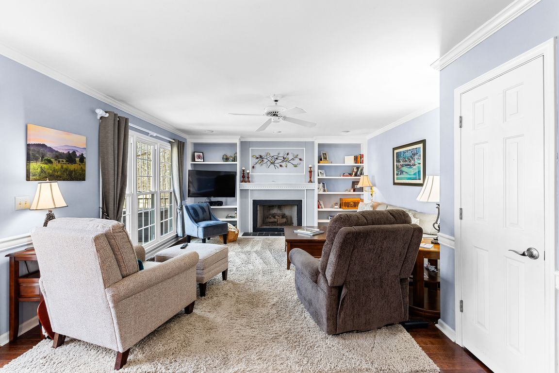 next background image