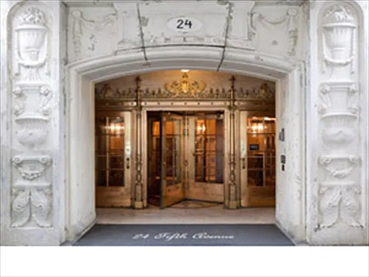 Sold by Citi Habitats | media 11