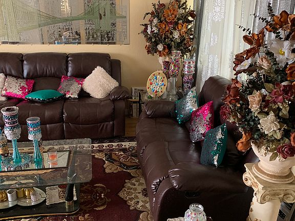 3rd image of 706 Northfield Dr APT C