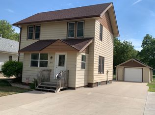 810 Humiston Ave, Worthington, MN 56187