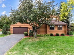 925 E Windfield Pl APT A, Appleton, WI 54911