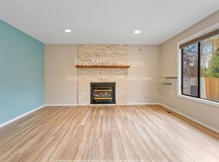 2786 Robinwood Way, West Linn, OR 97068