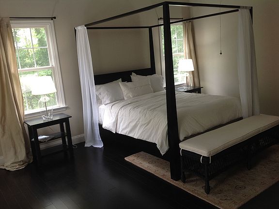 Master Bedroom off M Bath