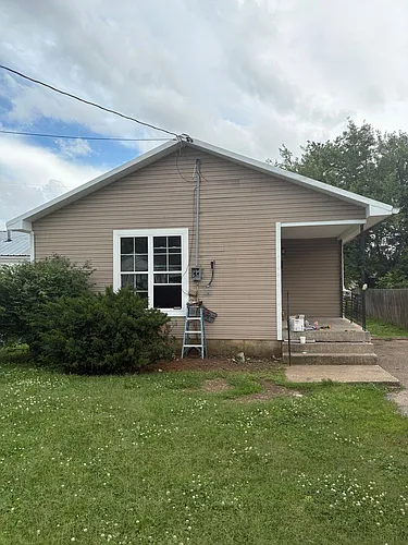 1530 Kenton St Photo 1