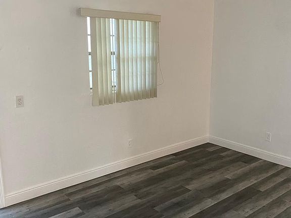 4th image of 4205 N Flagler Dr APT 1