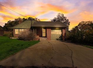 324 Kent St, Marengo, IL 60152