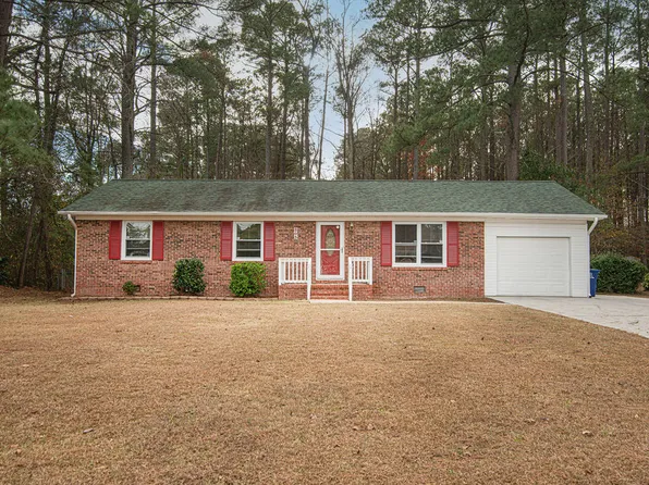 203 Pineview Rd, Jacksonville, NC 28546