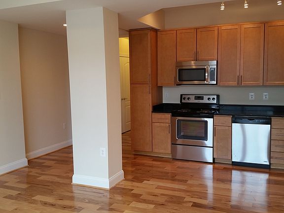 2nd image of 1319 Park Rd NW APT 302