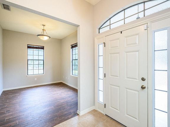 5th image of 4117 SE 10th Ave