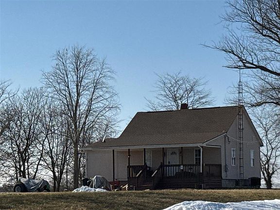 3rd image of 1196 Old Us Highway 35