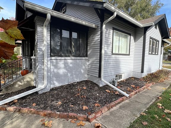 3rd image of 4139 Bowman Ave