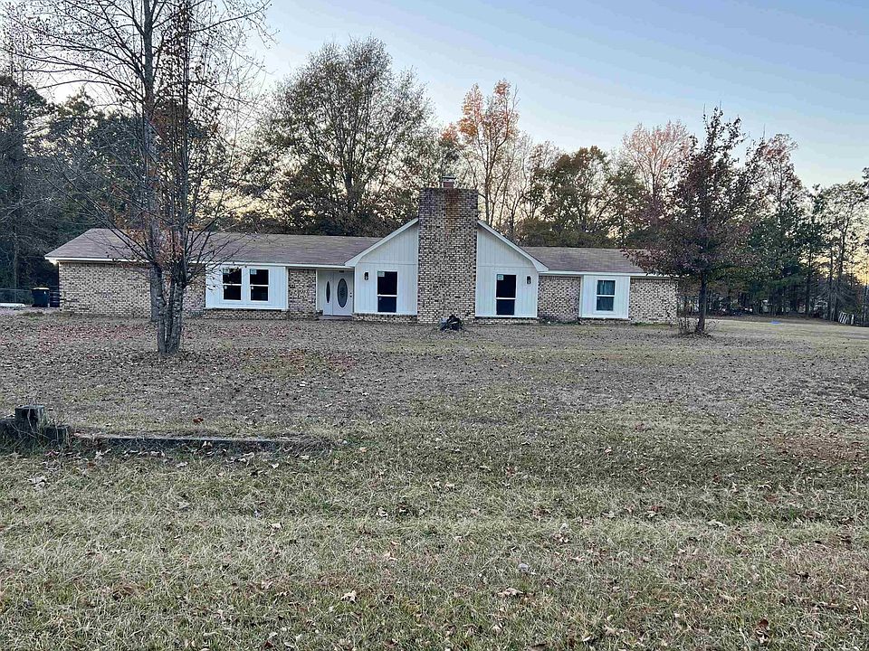 1st image of 8414 Victoria Dr