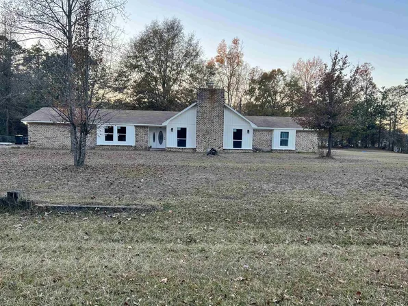 8414 Victoria Dr, Pine Bluff, AR 71603