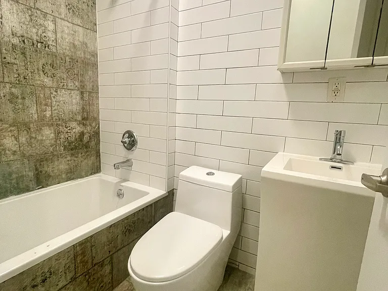239 Troy Ave #2 — Photo 6