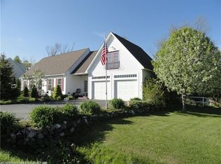 17 Littlefield St, Rockland, ME 04841