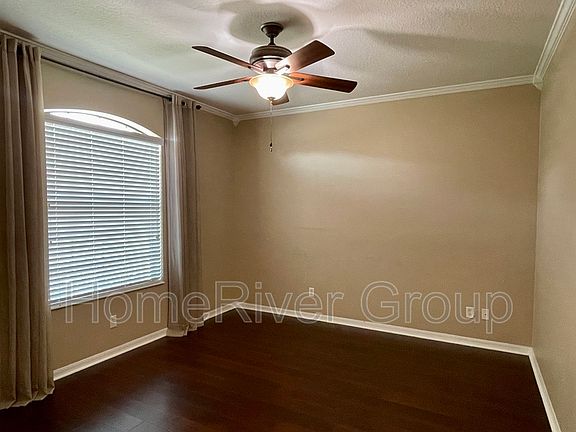 4th image of 8426 White Poplar Dr