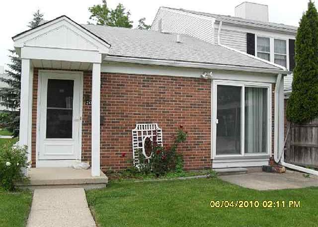 1st image of 24148 Meadowbridge Dr