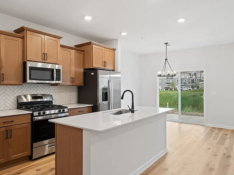 13621 Busch Ln — Photo 3