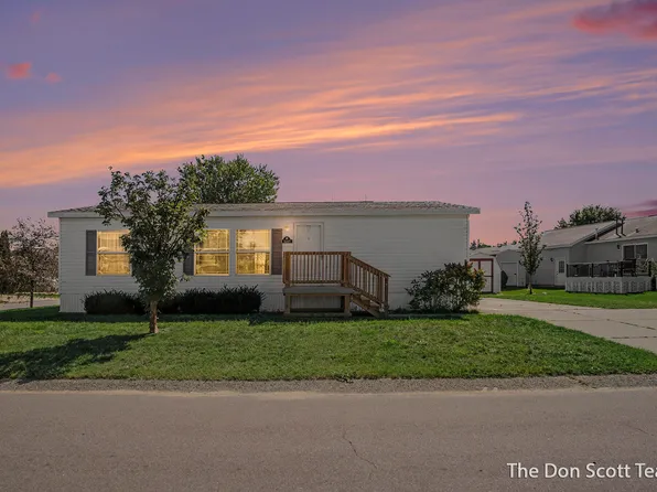 3660 Lilyfield Dr, Cedar Springs, MI 49319