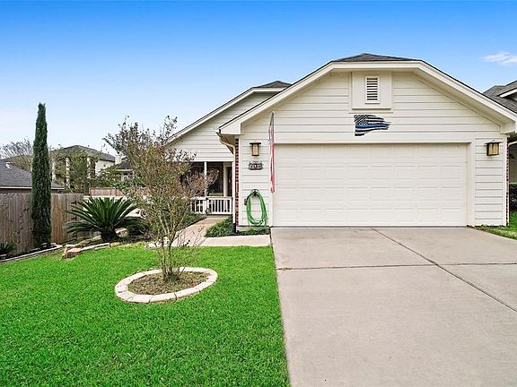 2nd image of 104 Cove Place Ct