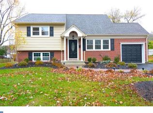 225 Shakespeare Dr, Sinking Spring, PA 19608