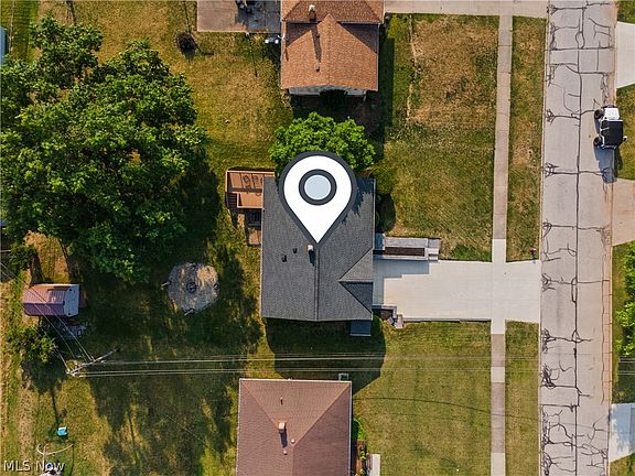 4th image of 906 Long Ridge Dr