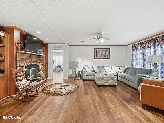 4th image of 115 VERMONT Avenue