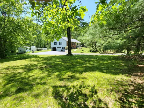 385 E County Rd, Rutland, MA 01543