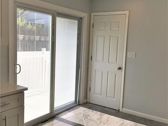 5th image of 28 William Ave