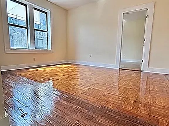 2nd image of 429 Rutland Rd #D