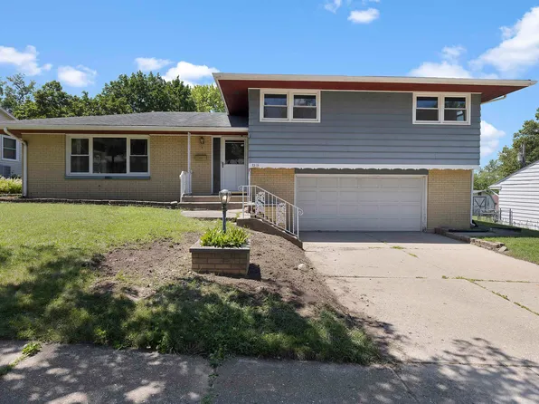 2219 24th St, Rockford, IL 61108