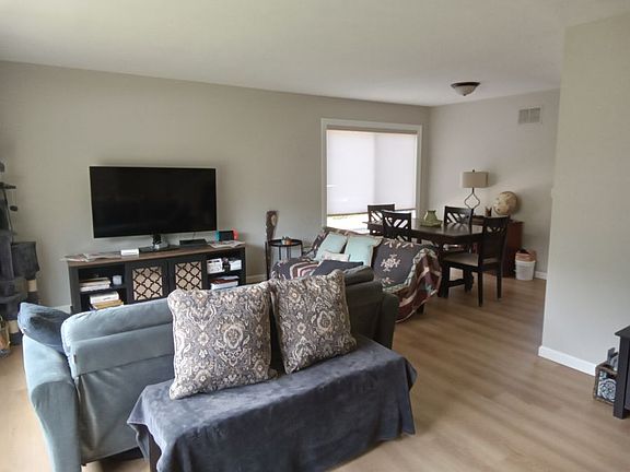 Living Room_07112025