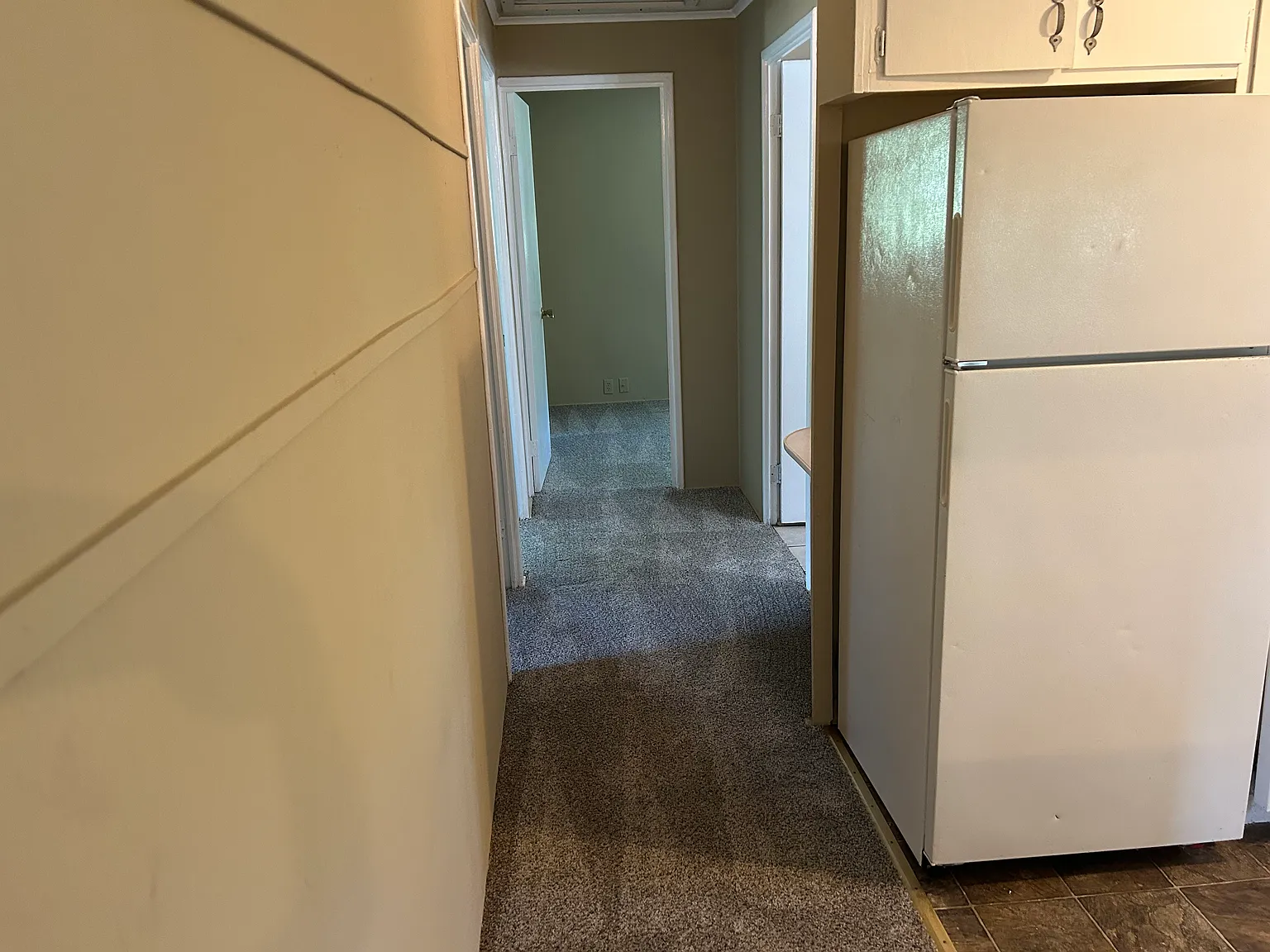 3 bed, 1025 sqft, $1,600 — Photo 4
