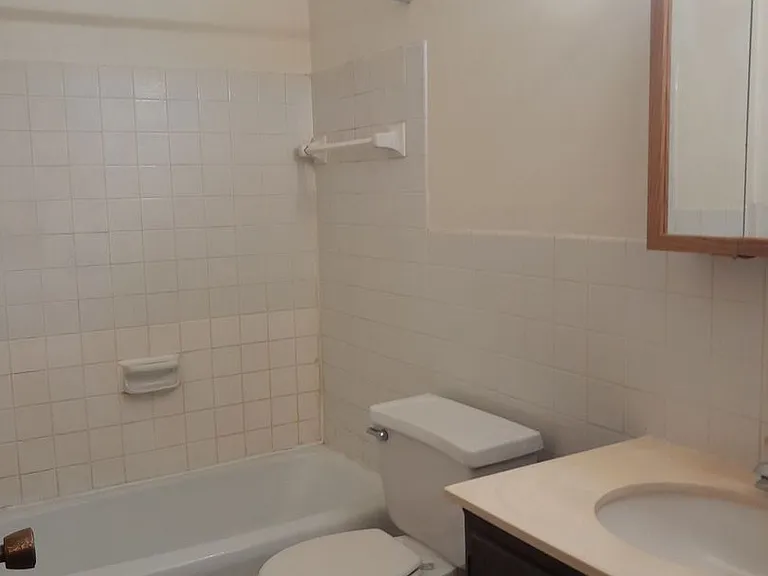Evergreene Apartments — Photo 4