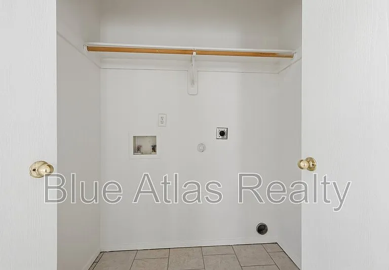 125 Cambridge Dr #4 — Photo 7