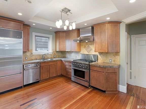 3rd image of 6150-6152 California St