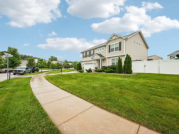 3rd image of 366 E 130th Ln