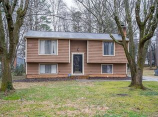 6119 Hickory Ridge Ln, Charlotte, NC 28227