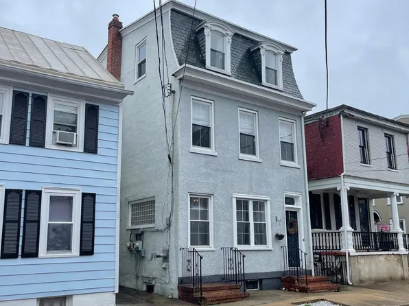 237 Wood St, Bristol, PA 19007