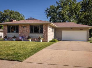 5507 SW 16th St, Topeka, KS 66604