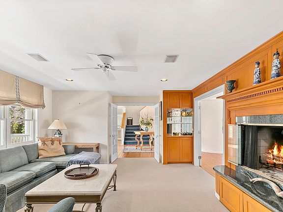 5th image of 10 Bayfield Ct